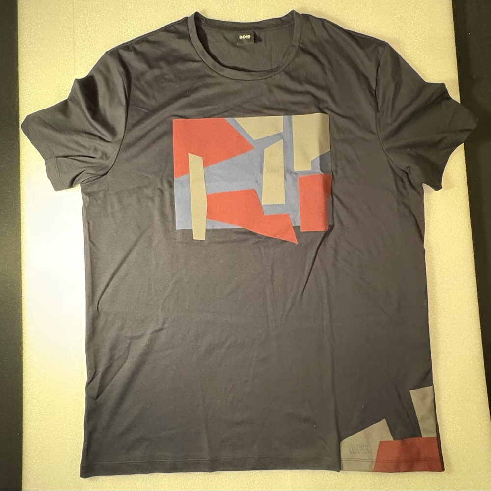 Boss Abstract Black Tee w/red,light blue,gray geo shapes.  XXL. Great condition